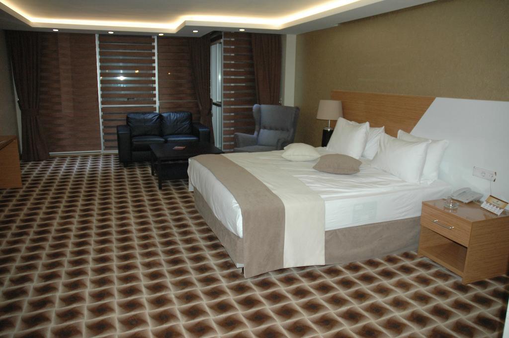 Way Hotel Izmir Bagian luar foto