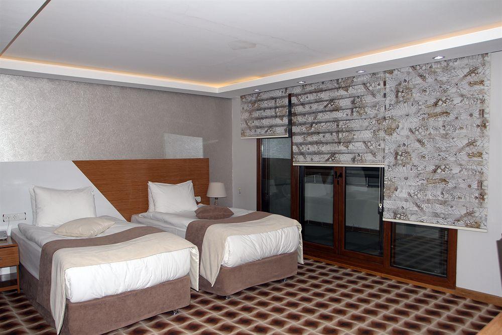 Way Hotel Izmir Bagian luar foto