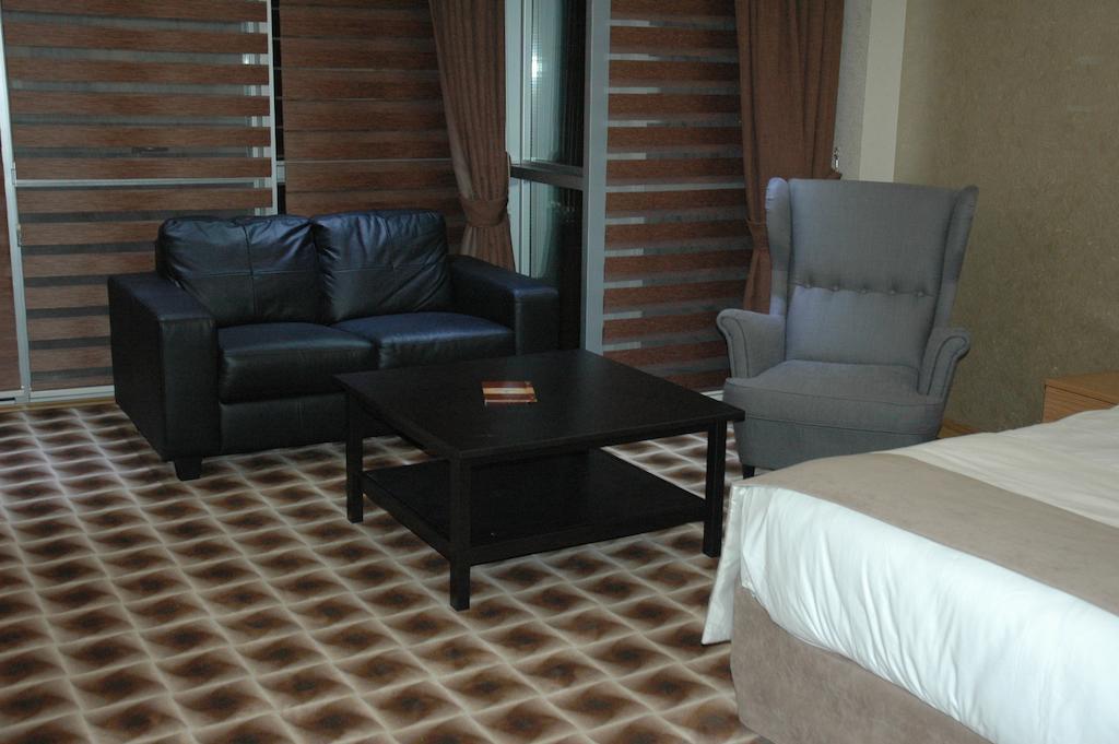 Way Hotel Izmir Ruang foto