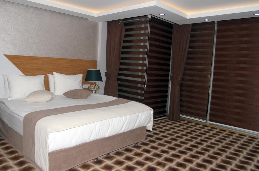Way Hotel Izmir Bagian luar foto