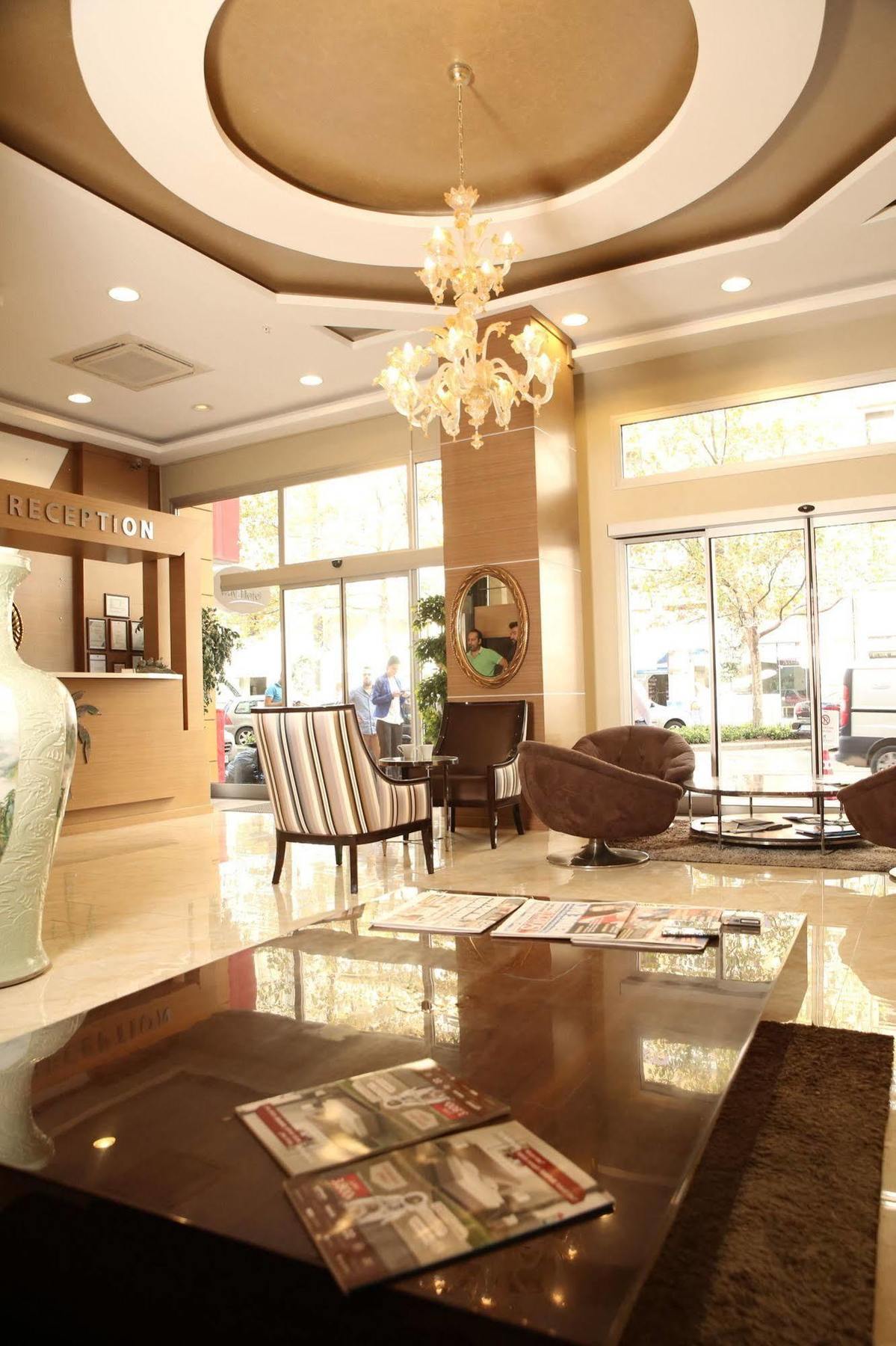 Way Hotel Izmir Bagian luar foto