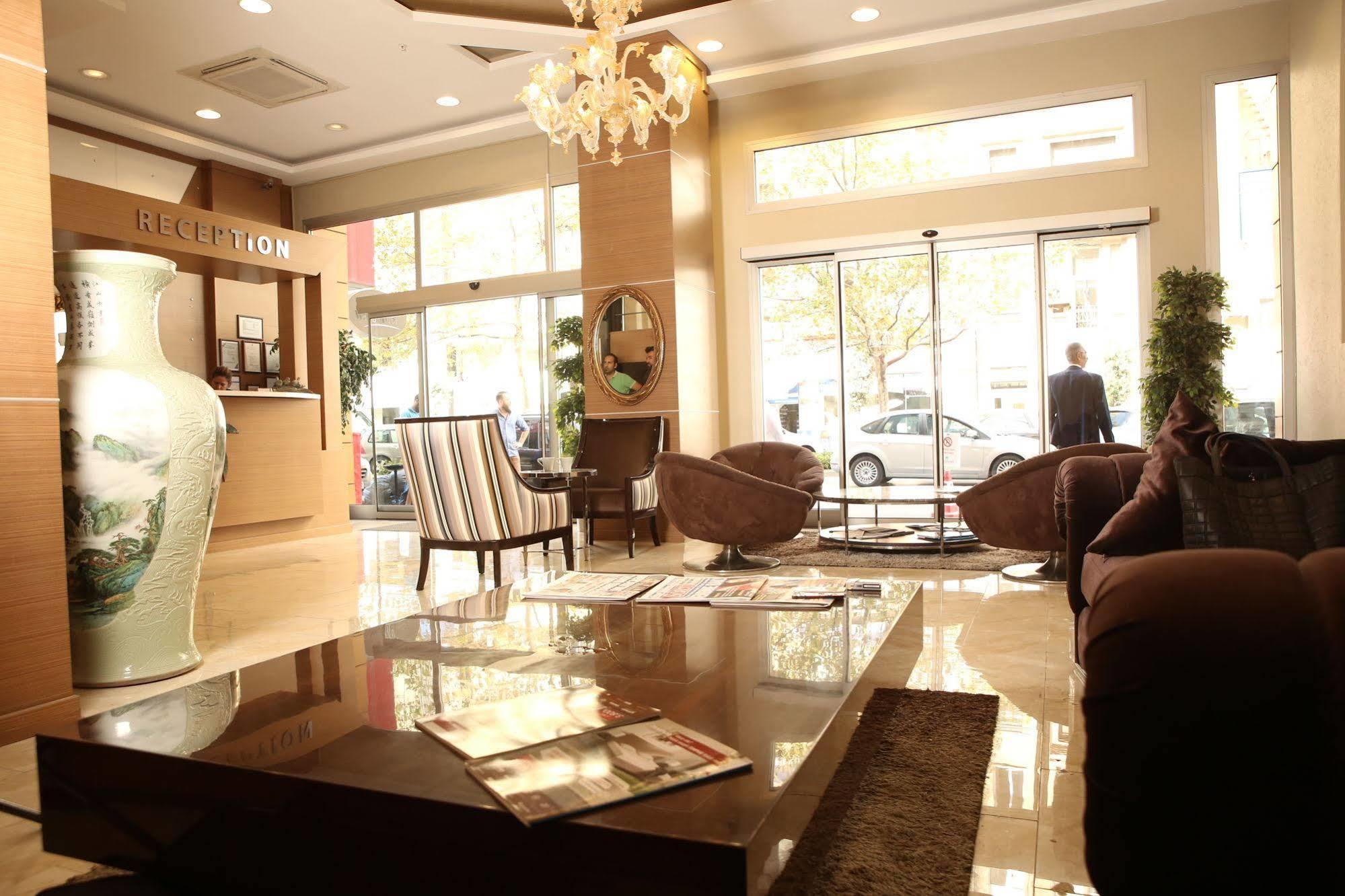 Way Hotel Izmir Bagian luar foto